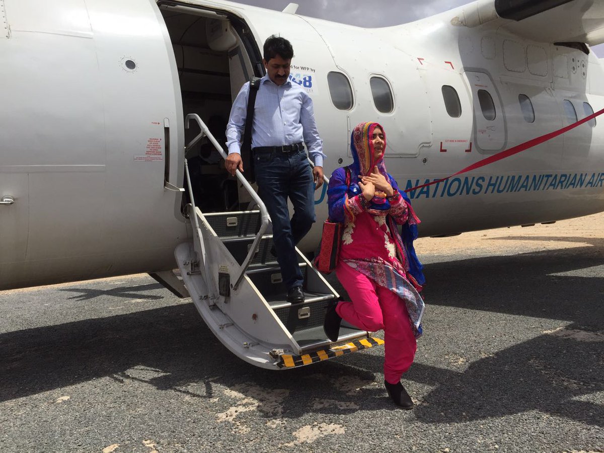 BBCAfrica's tweet photo. #Malala Yousafzai spending 19th birthday with Somali @refugees in Dadaab, Kenya

https://t.co/Pplub9tUmg @MalalaFund https://t.co/Tdc4a8HQwd