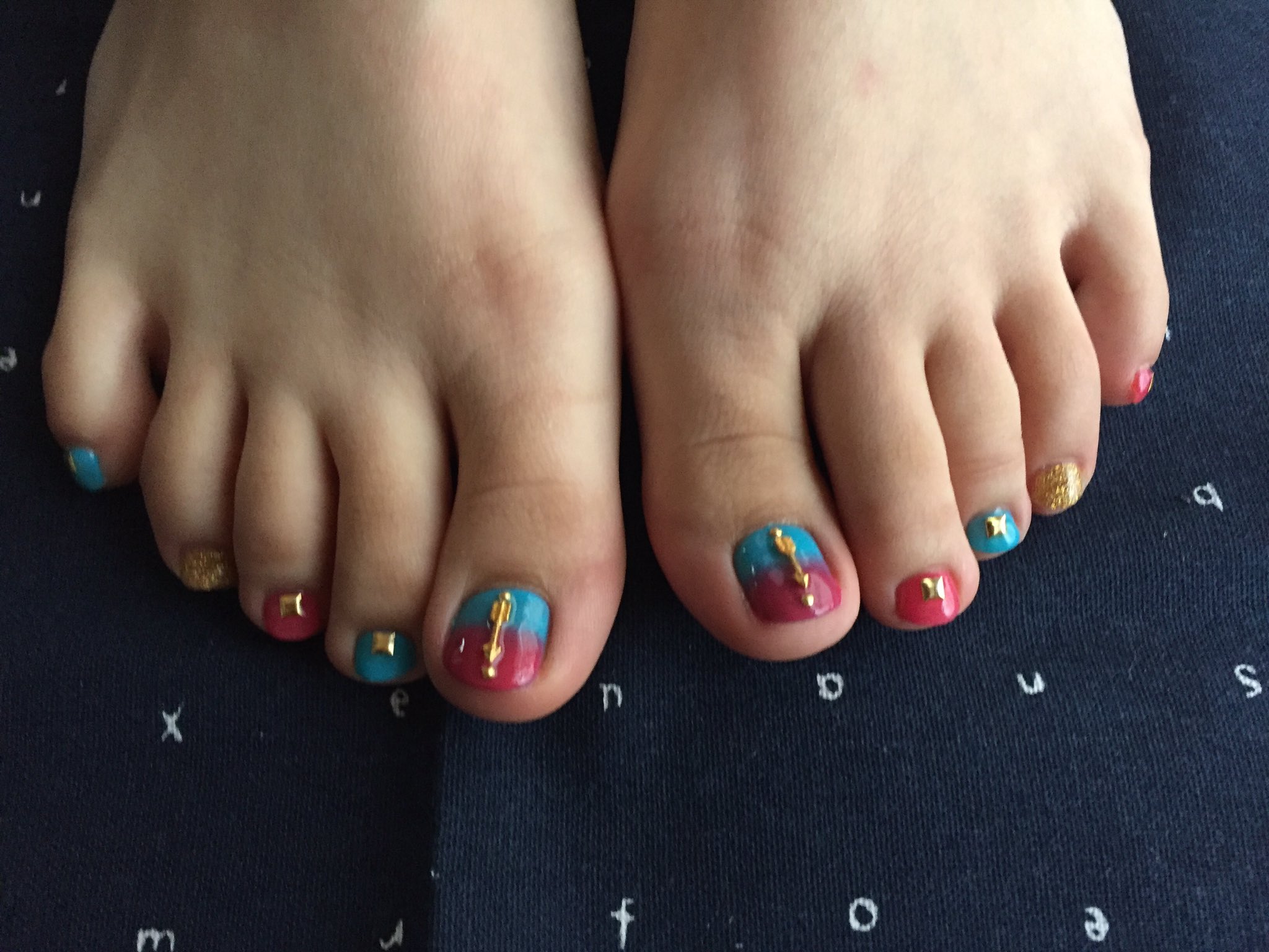 山田 ななみ ネイル フットネイル グラデーション 夏ネイル T Co Ivqlcc2auy Twitter