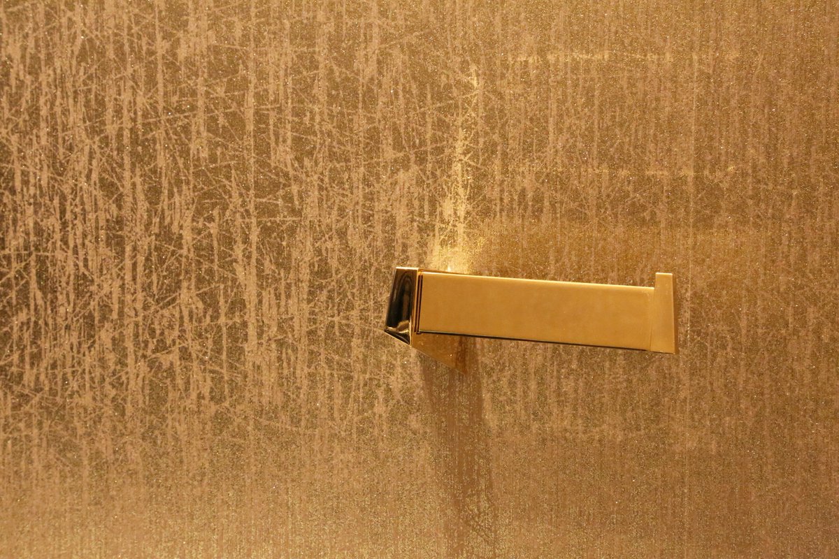 Origins_Living's tweet image. Opulence at Miram House, Cockfosters  - @G_Johns_AI matched their door furniture with our S8 bathroom accessories.