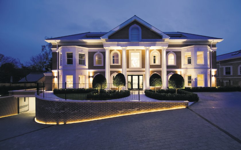 Origins_Living's tweet image. Opulence at Miram House, Cockfosters  - @G_Johns_AI matched their door furniture with our S8 bathroom accessories.