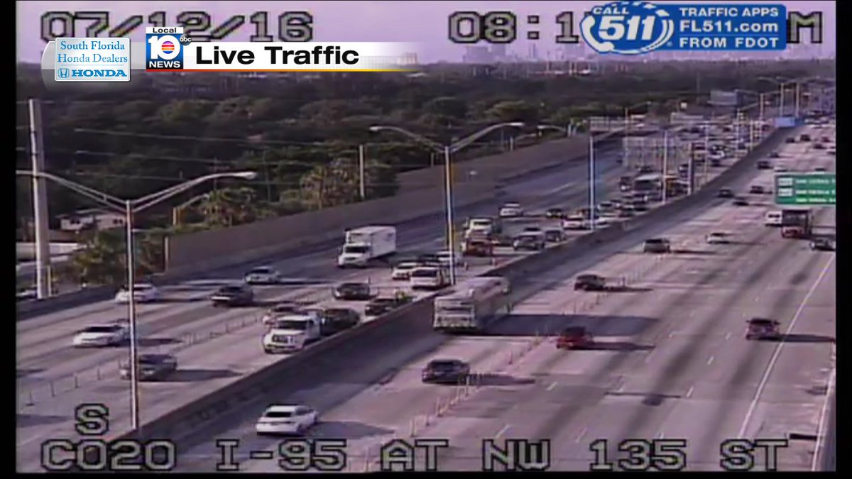Crash on I-95 NB Express Lanes at NW 135th St #traffic #miami https://t.co/Xp6qYwP1gk