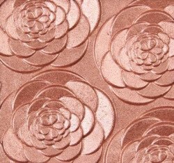 glowkit's tweet photo. laura mercier “rose rendezvous” highlighter https://t.co/4YnOW4O8jr