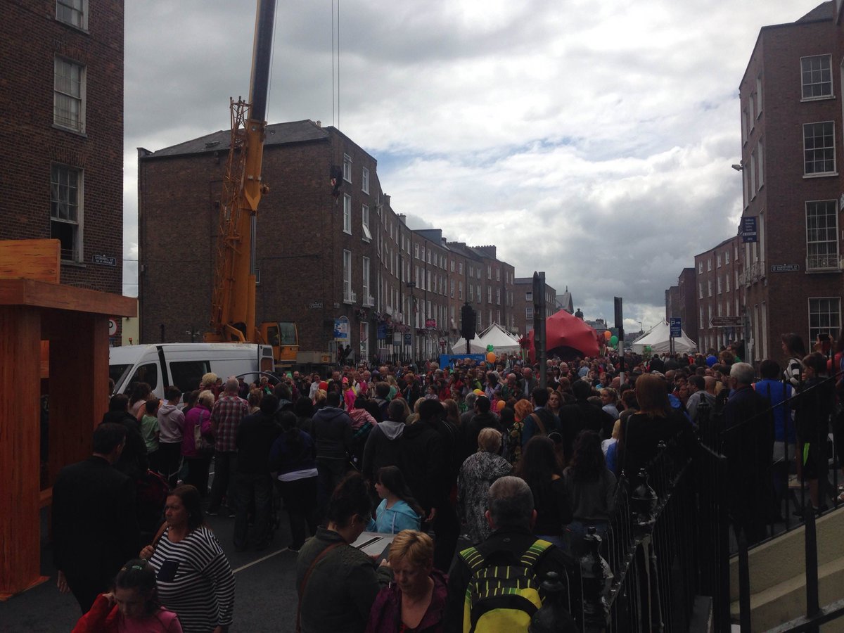 MetisIreland's tweet photo. Just a few pics from today's street party, great to see the crowds #limerick2020 https://t.co/bx4R1Cp280