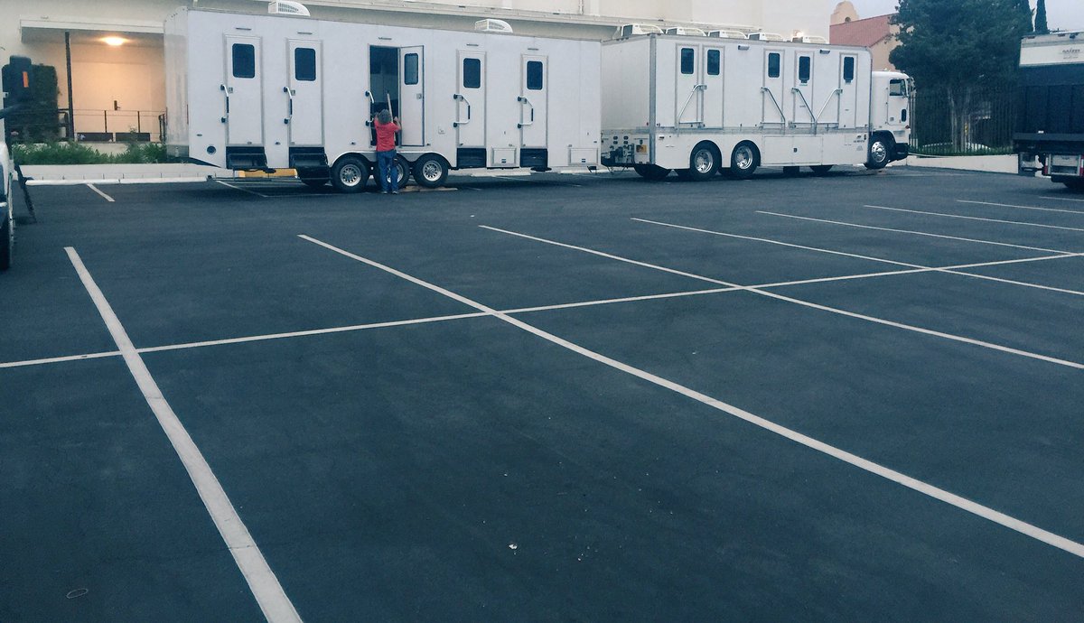 We have our own trailers 😝😝😝