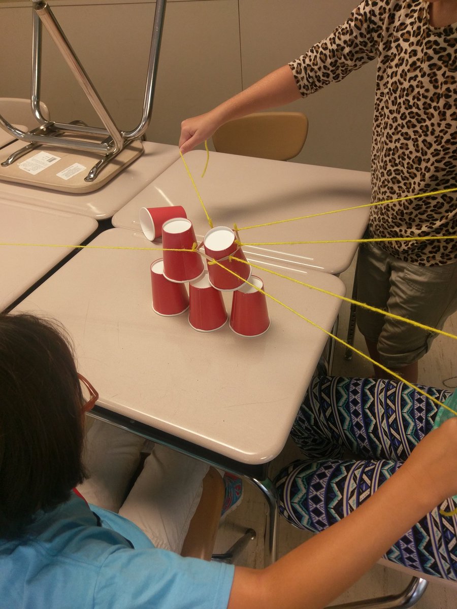 DanielleRamseth's tweet photo. Can you stack 6 cups using only string and a rubber band? #STEM https://t.co/SVdQABOZdT