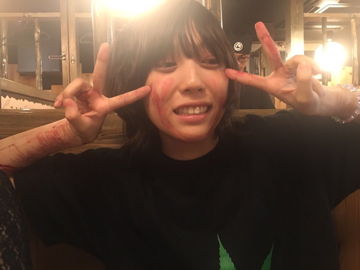 悲報 黒髪美少女 が居酒屋でリスカし店内血まみれ 警察と救急隊が駆けつける騒ぎに 無断転載禁止 C 2ch Net 悲報 黒髪美少女 が居酒屋でリスカし店内血まみれ 警察と救急隊が駆けつける騒ぎに 無断転載禁止 C 2ch Net