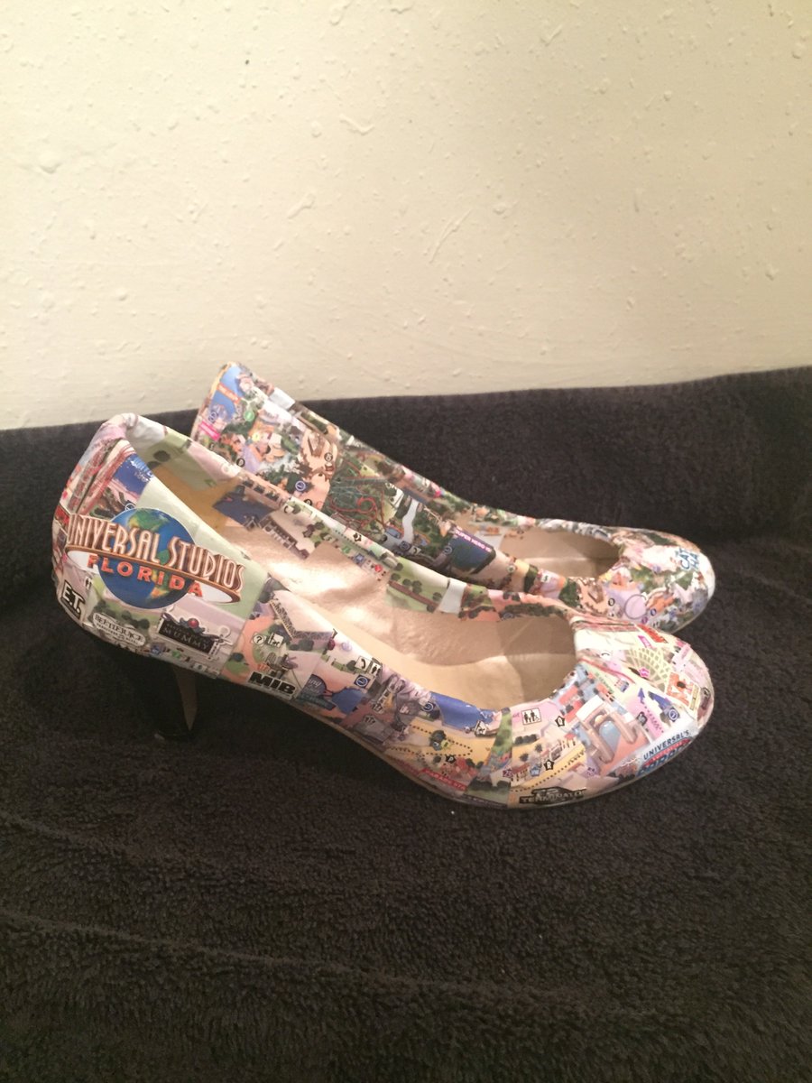 UniFanSouvenirs's tweet photo. Wouldnt recommend walking extensively in the parks with these heels but a night out in CityWalk these are PERFECT! https://t.co/SA6rqLrkul