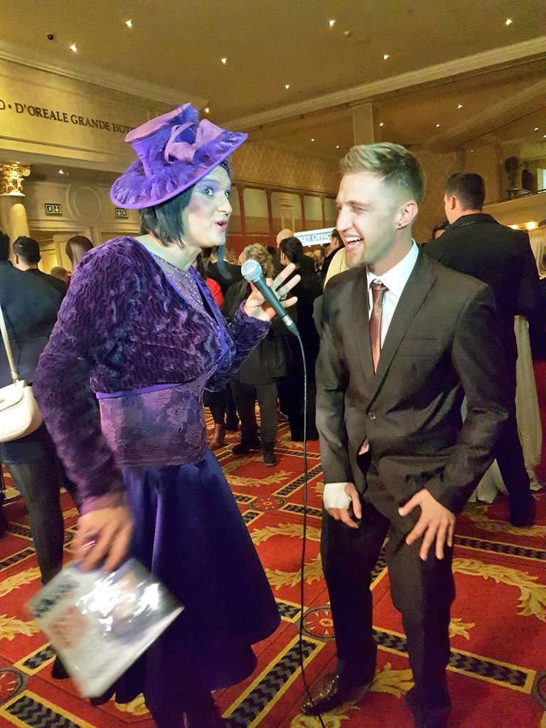 TheMarketingZoo's tweet image. Want @GrethaPers breek die ys vir @JoeFosterMusiek by @huisgenoot #Tempos2016 #persenpositief #hartklank