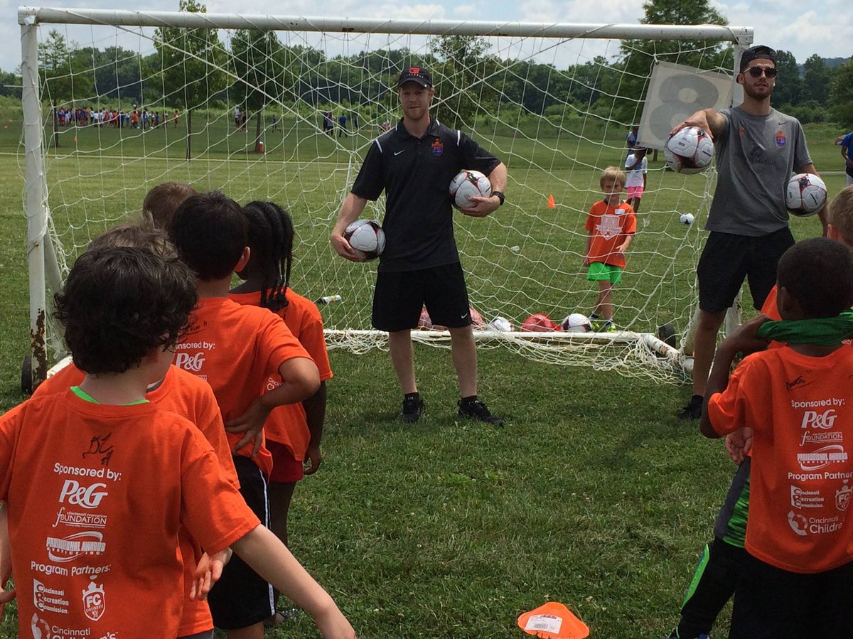 Thanks to the players from <a href="/FCCINCY/">FC CINCY</a> worked with CRC kids today at Kick Up Fitness!