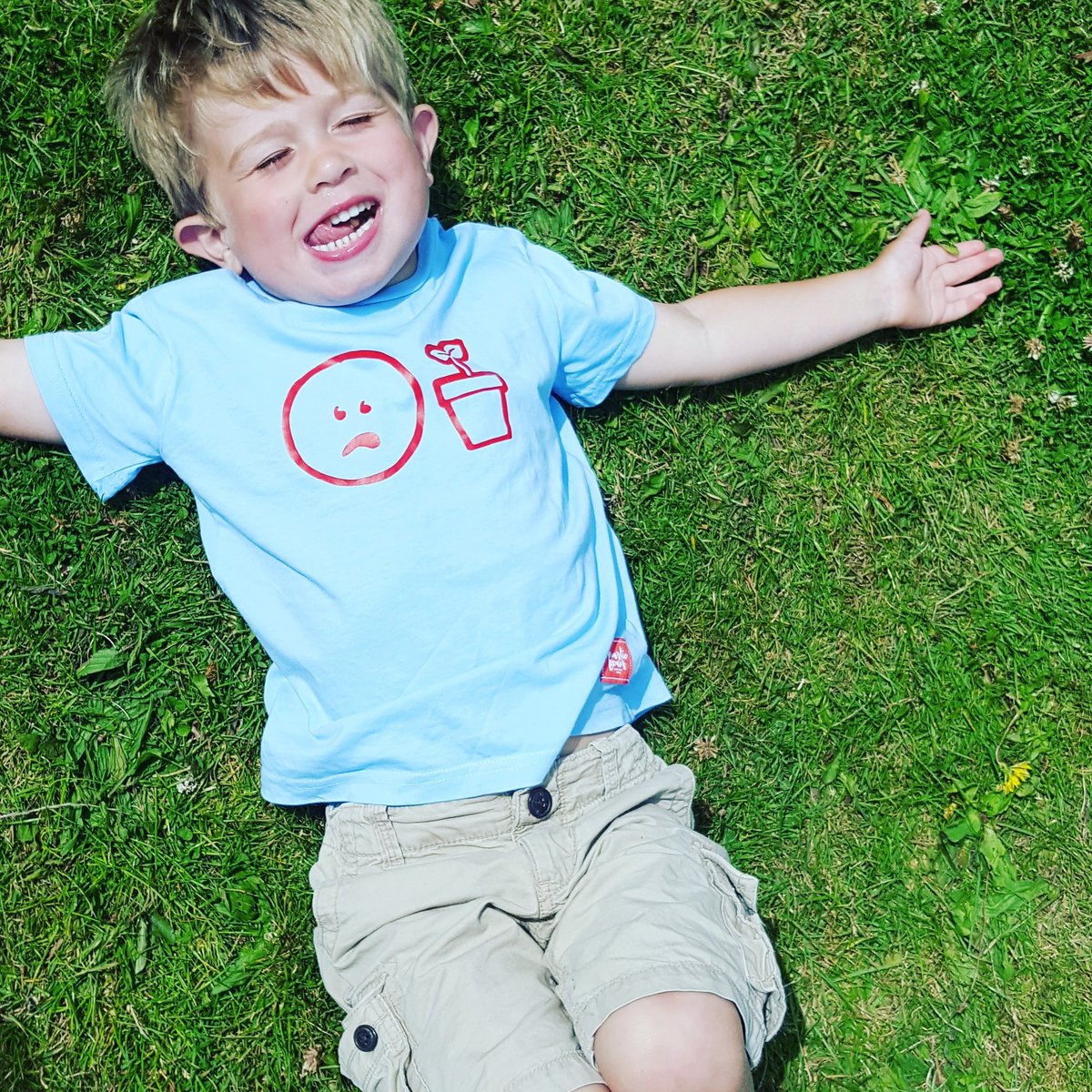 charliebeansuk's tweet photo. Faceplant in action! Been there got the t-shirt..... Literally! #charliebeans https://t.co/z20kmSbgJK