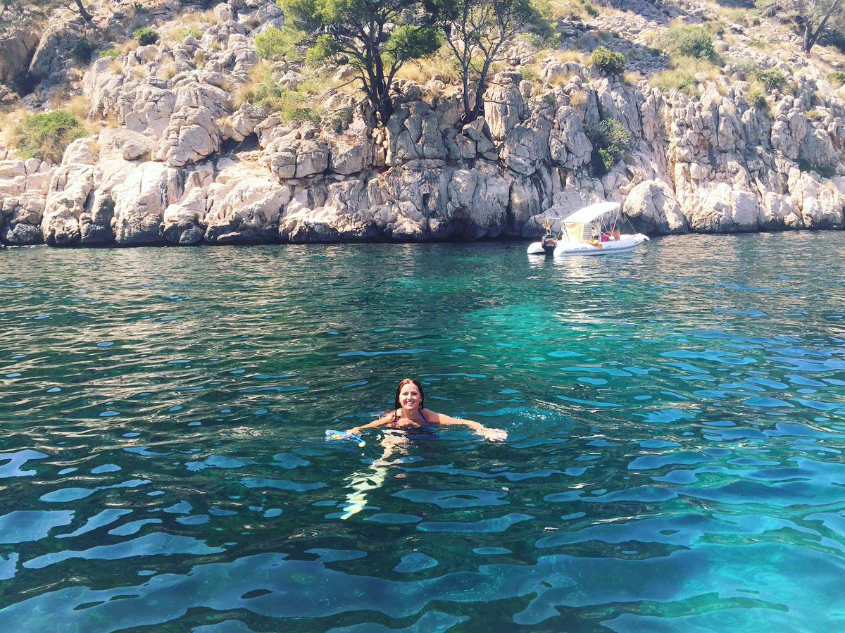newell_emma's tweet photo. What a day!! 💙 #bluecaves #hiddencoves #majorca #seaadventure https://t.co/ra8xDFt4EH