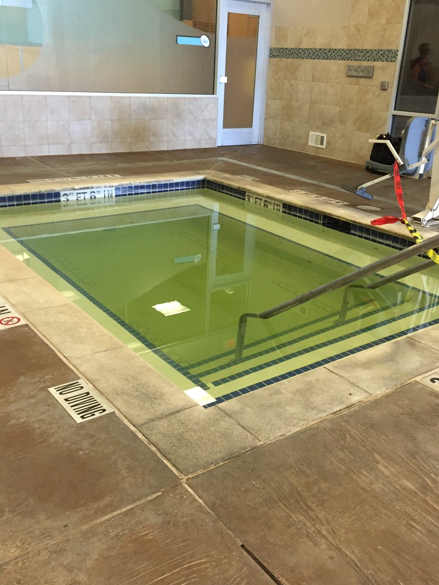 24hFitGrossDose's tweet photo. Anyone interested in a green hot tub? ⚠️ 🚧 #24hrfitness #dailygross @HoustonHealth https://t.co/KtI7cz36AE