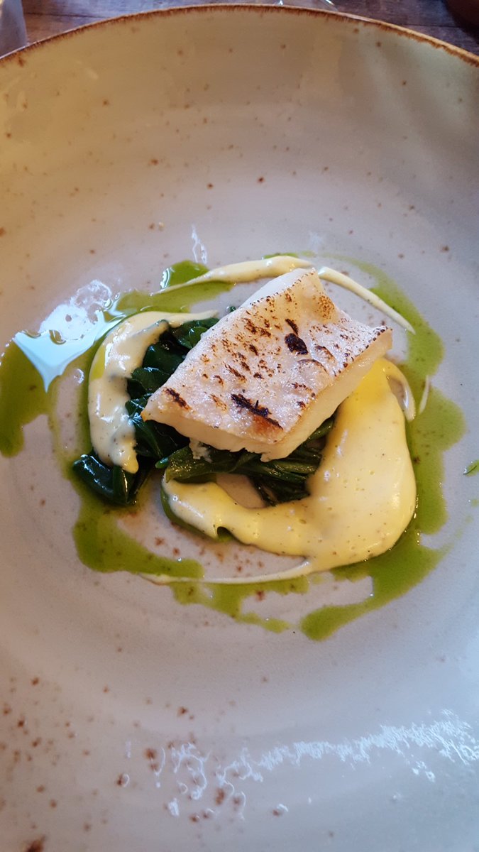 filipsalmon's tweet photo. Graag laat ik ng effe weten dat u dringend nr #BistroBis @stadtongeren moet! Pure smaken, rock-'n-roll, joviaal #top https://t.co/wTzHU8tUsY