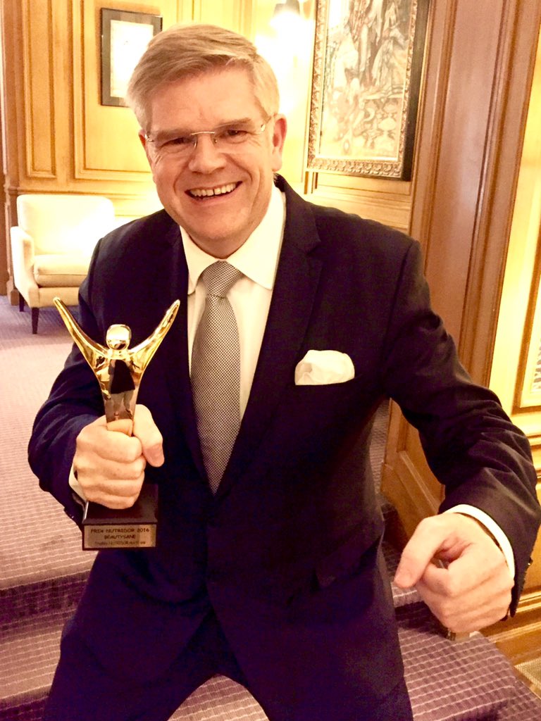 SylvainBonnet_'s tweet photo. Beautysané récompensée par un Nutridor : le prix spécial 10 ans d'innovation au service de la diététique !!! https://t.co/MKEp7PjizY