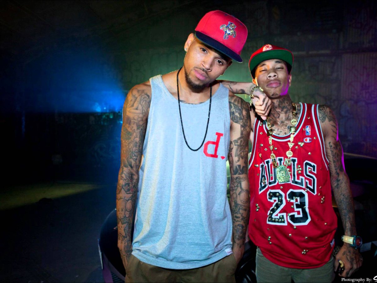 Tygaspics's tweet photo. 5 years ago today @Tyga released the "Snapback back" video ft. @chrisbrown #WellDone2 https://t.co/DjROKAMnuw