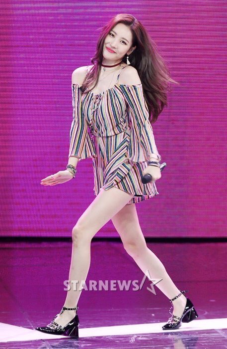 KPOPGirllGroups's tweet photo. سونمي - وندر قيرلز https://t.co/KZMEImPY9N