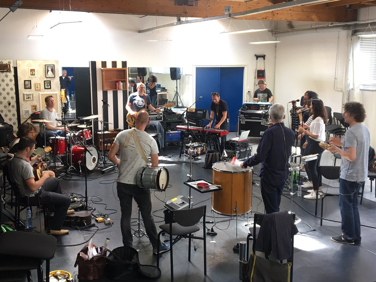 Tonight at <a href="/RTLLateNight/">.</a> with a special project for the upcoming Olympics, tune in:)