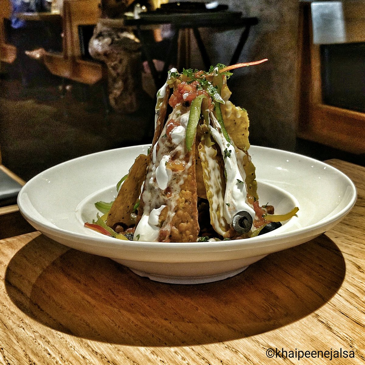 khaipeenejalsa's tweet photo. Fully Loaded Nachos from the new menu @VedgeIndia #GoVedge #letsEatFBAI #khaipeenejalsa #vegetarian #veg https://t.co/kzQ2J45ST3
