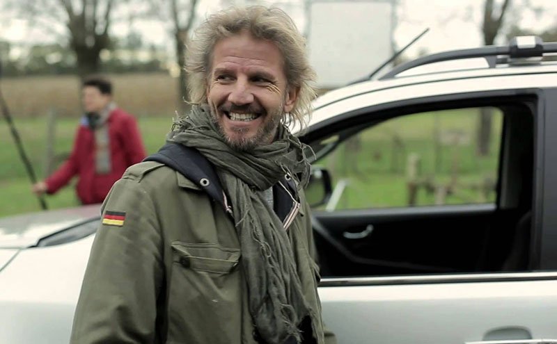 diariouno's tweet photo. Video 360 en vivo: Facundo Arana muestra cómo es la nueva Chevrolet S10  --- > https://t.co/R5JVelaEPH https://t.co/Gya2AcWRFI