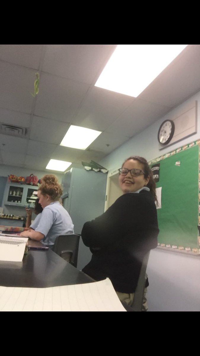 aricamejo_'s tweet photo. HAPPY 17TH BIRTHDAY 2 MY BEST FRIEND ROCHIE! ty 4 being the glue 2 our group!! ilysm 👯💕#bestlabpartner #AZhomeowners https://t.co/GqVvnRF5Tp