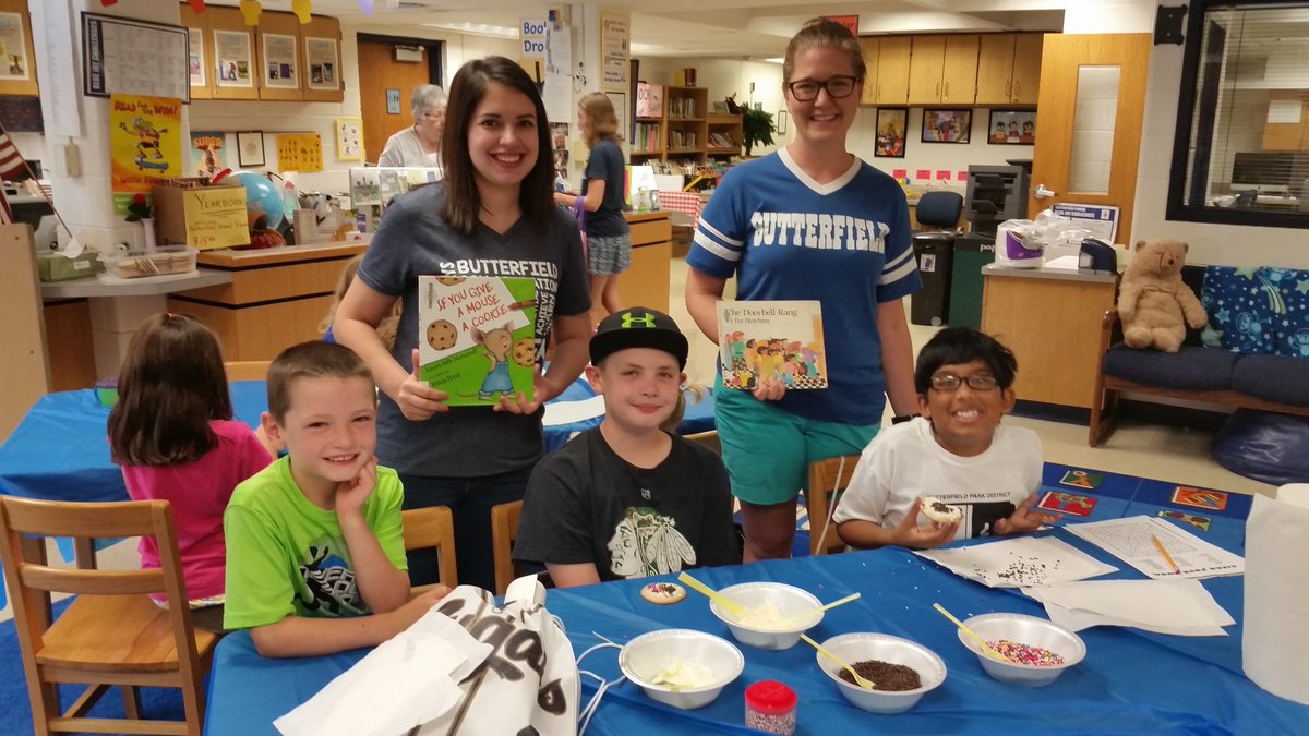 Pattikring44's tweet photo. @msgranados3 @mrsjensensclass Another fun day at the BF Summer Library day 13 #WeAre44 #BFLRC https://t.co/UTUZ2Lha1n