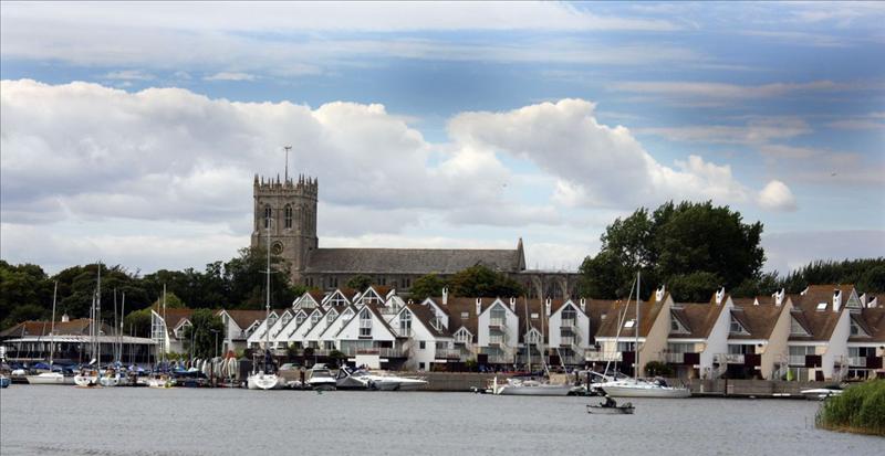 Slades_Homes's tweet photo. AS GOOD AS IT GETS. Prime location on the prestigious Priory Quay development https://t.co/EqE5DxNBRV https://t.co/bqohoO2cam