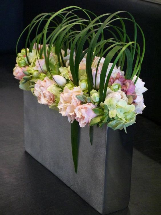 NWDesign2's tweet photo. In love with this Floral Arrangement #RusticMeetsModern . We've got more... https://t.co/OtvFMe4XsS https://t.co/VguymjflXs
