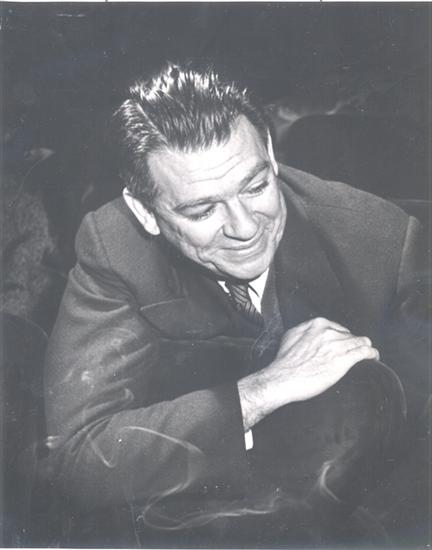 MuseumofCityNY's tweet photo. #otd in 1895Broadway lyricist Oscar Hammerstein II was born in New York City. https://t.co/17bxHkPAhy https://t.co/CBc1UlyeIJ