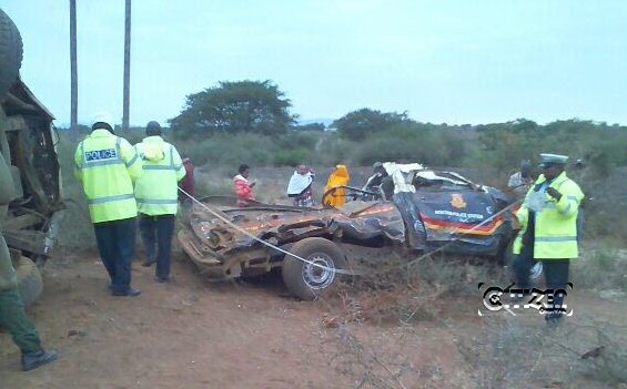 InsecurityKE's tweet photo. When Kenya police view themselves too powerful to stop even a truck whose brakes have failed by standing in front. https://t.co/BJb26Khzq9