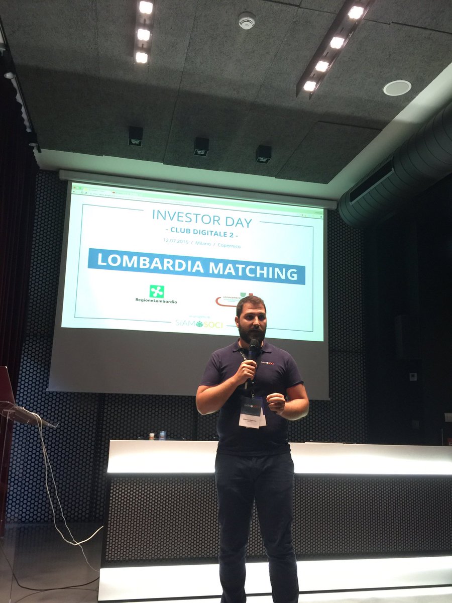 gior_ferrari's tweet photo. @Geniovese on stage! @SiamoSoci #startup #clubdigitale2 #regionelombardia #unioncamere https://t.co/WM83sA20at