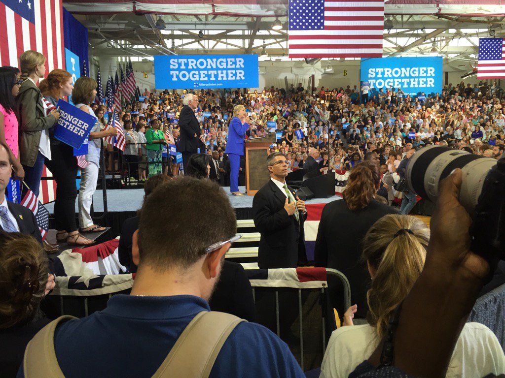 terryshumaker's tweet photo. @HillaryClinton in Portsmouth: "We need to start listening to each other" #ImWithHer #HillaryinNH https://t.co/PI8945vhnX