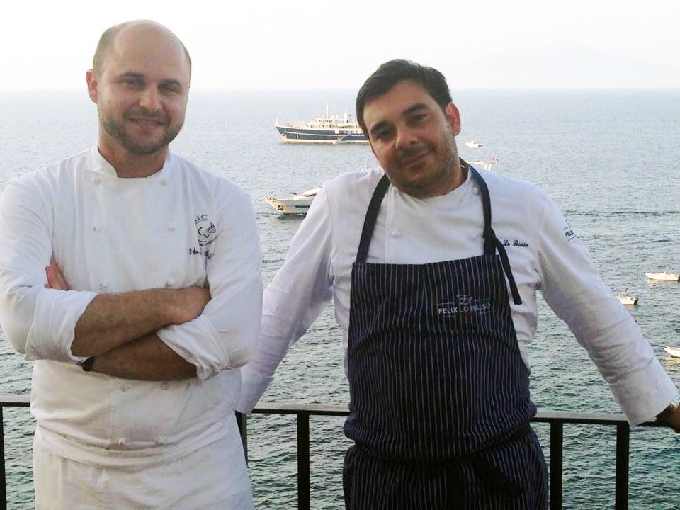 ChicChefs's tweet photo. Sotto il cielo di #Capri brillano le stelle degli chef #FeliceLoBasso e #EduardoEstatico con i vini @FeudiDSGregorio https://t.co/wuqGTs2TQ2