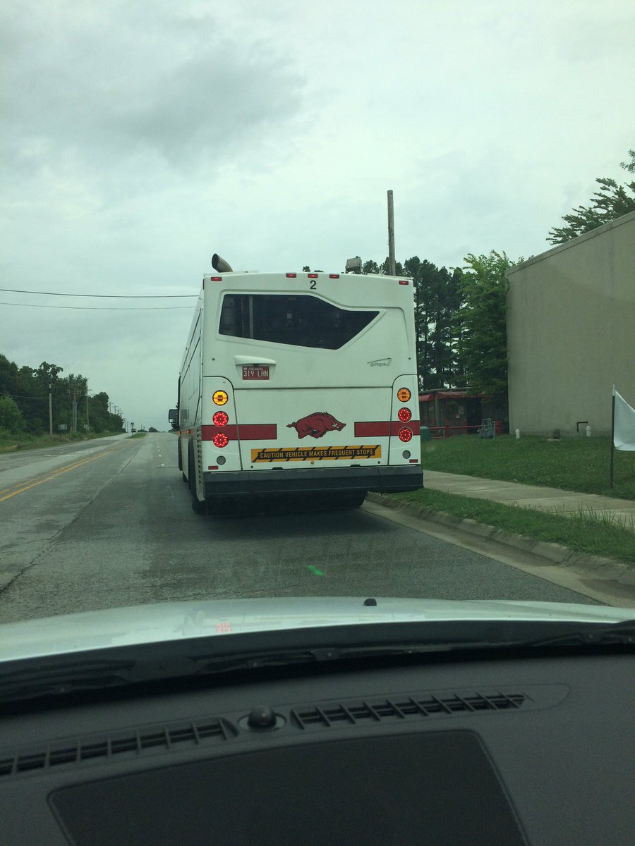 browniebatter93's tweet photo. Open Pokemon GO and get behind a bus. You can catch em all and not seem like a shitty slow driver. #frequentstops https://t.co/wxRzvcKAlI