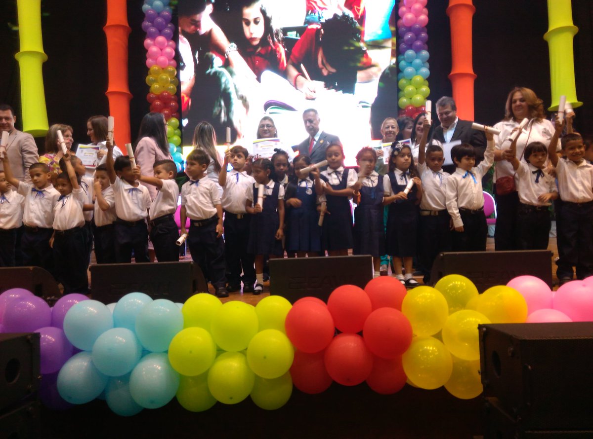 PanchoArias2012's tweet photo. En el estado estamos comprometidos con la educación y formación de los semilleros de la patria. https://t.co/pGjpdCidjM