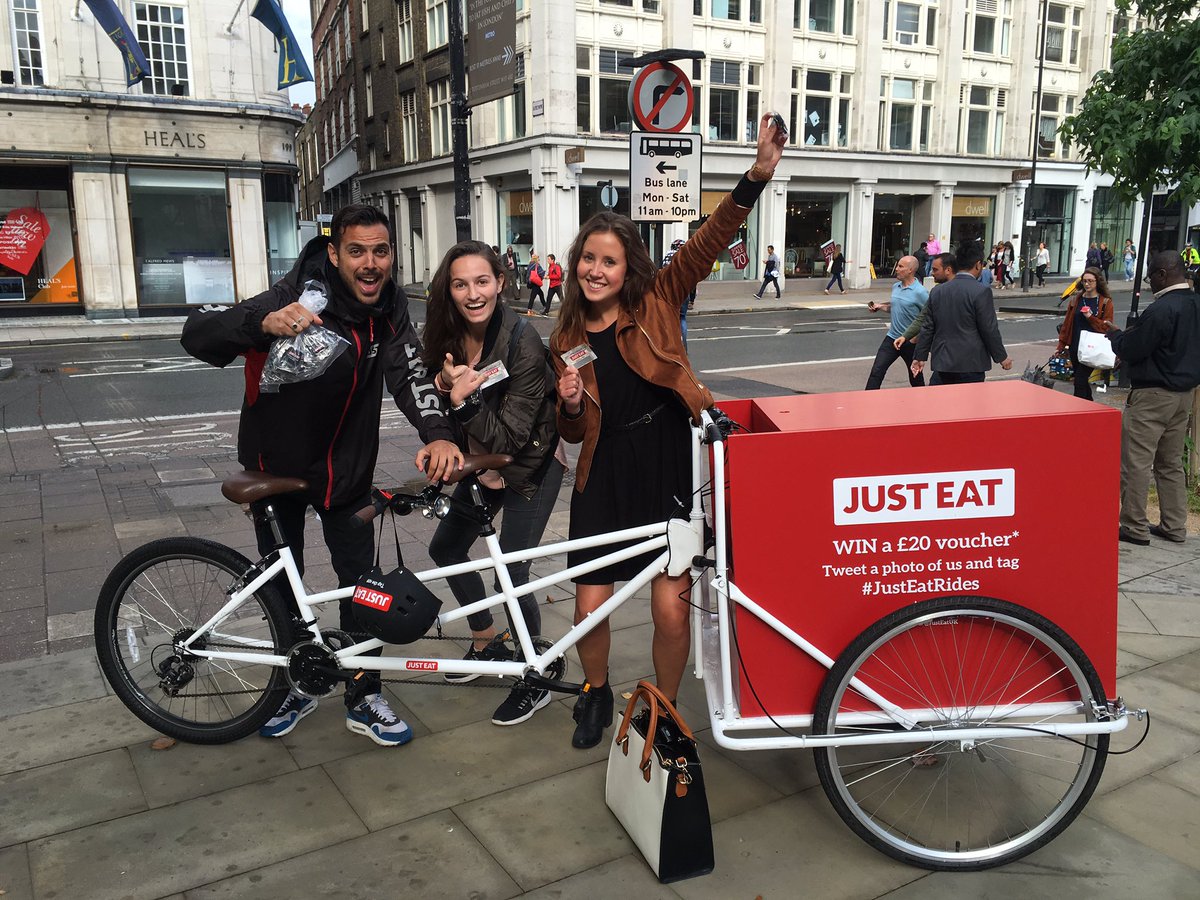 Lucy_Edwards93's tweet photo. Just got given some top Just Eat vouchers from the hunks Taz and Wez #JustEatRides @JustEatUK #THANKYOU https://t.co/Xjx44Kz1YR
