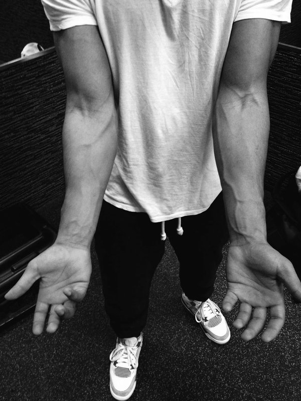 GuyCandy_'s tweet photo. BEST PARTS ON A MAN'S BODY https://t.co/LQXQdpT2hQ