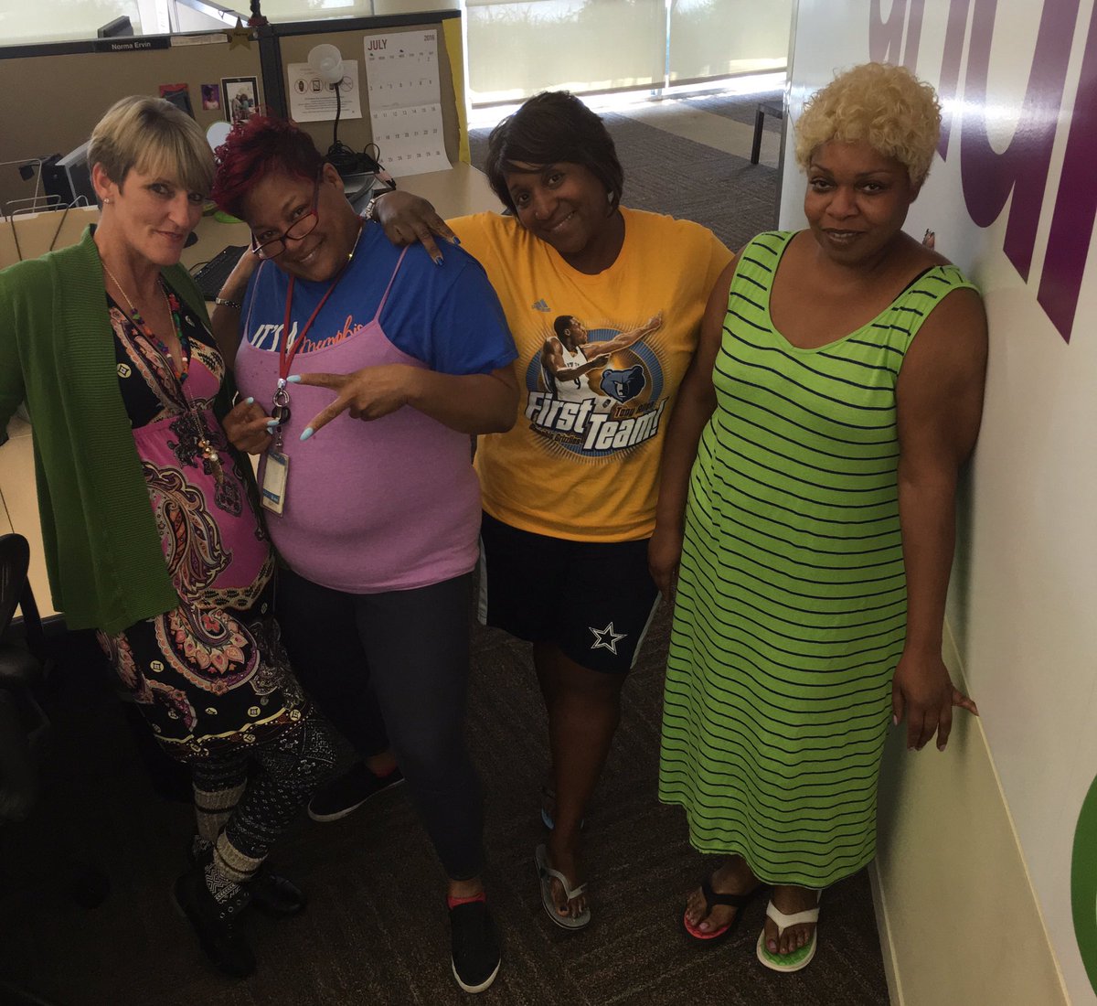 D_Lee12's tweet photo. Wacky tacky Tuesday!! @Memphis_CC #lifeatATT #mi60mgrlife https://t.co/OhoUvoDlp1