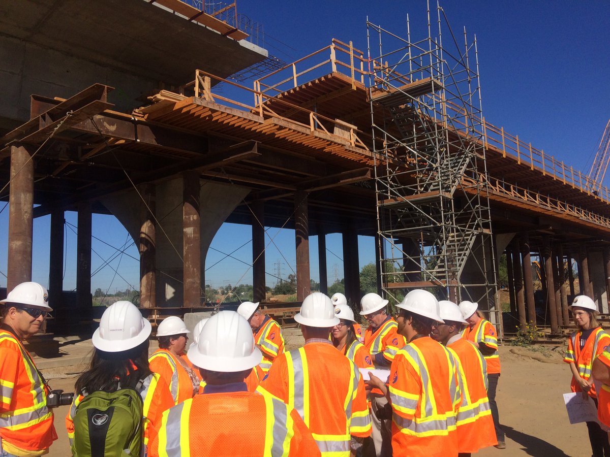 railLAorg's tweet photo. Diana Gomez from @CaHSRA explains the progress and challenges of building high-speed rail in California! #IWillRide https://t.co/X5R0wjzNFO