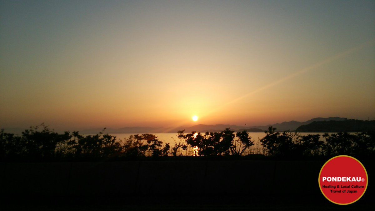 PONDEKAU's tweet photo. #Beautiful #Sunset at a #lake in a region bordering #JapanSea. #idyllicLandscape #Japantrip #countryside #healing https://t.co/OOmqWj6Z59