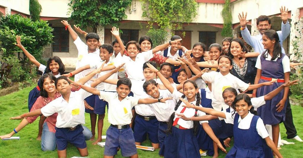 chambalyouth's tweet photo. How life skills classes are helping Underprivileged kids Solve Social issues #sundayClassroom https://t.co/h3RmWGnAsa