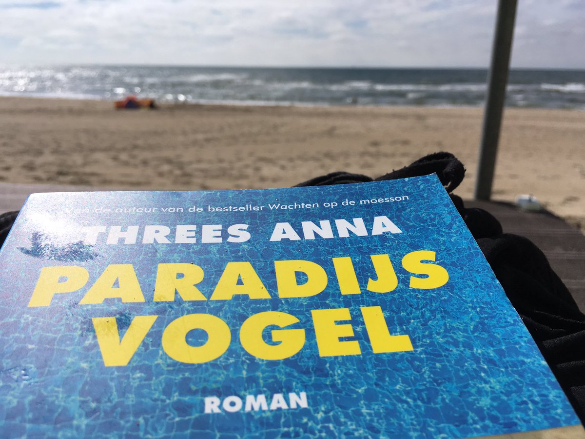 Rijkdom = ......... op strand gieren van het lachen bij het lezen van Paradijsvogel van @threesanna.