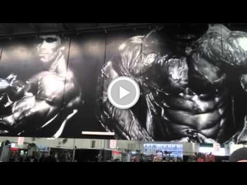 TeamLevrone1's tweet image. At Powercore Fitness​ Melbourne loking at @Mark Taylor artwork! vid.staged.com/iIMs #staged