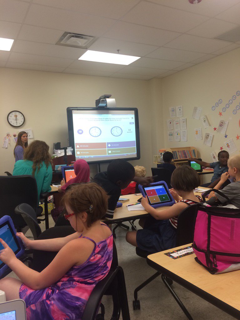 Loving <a href="/Kahoot/">Kahoot!</a> to review time &amp; money <a href="/FSU_PALS/">FSU University PALS</a> <a href="/DrKMcGee/">꧁•⊹٭𝙺𝚛𝚒𝚜 𝙼𝚌𝙶𝚎𝚎٭⊹•꧂ 📚🏖☮️</a> @MsEReeves <a href="/frostburgstate/">Frostburg State University</a>