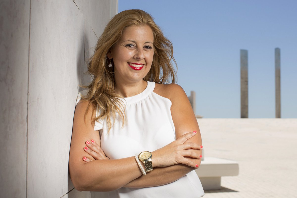 Antiga aluna da Católica Porto Business School é a mental coach de Éder.
 
Info: catolicabs.porto.ucp.pt/noticias#na-11…