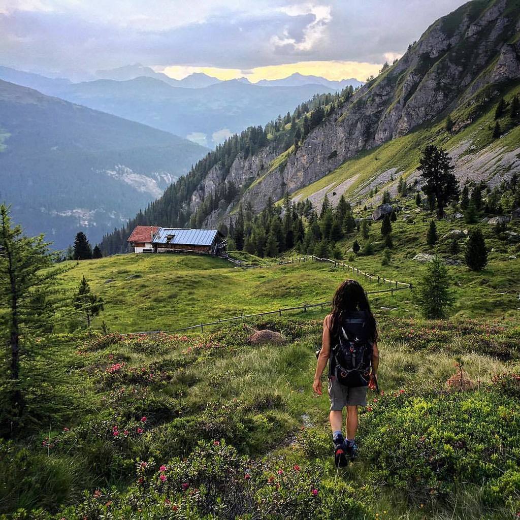 Hiking home with me love <a href="/carmesine/">Carmesine</a> #mountain #love in #wipptal #lovetirol like #film #happy #ending of #wonderful …