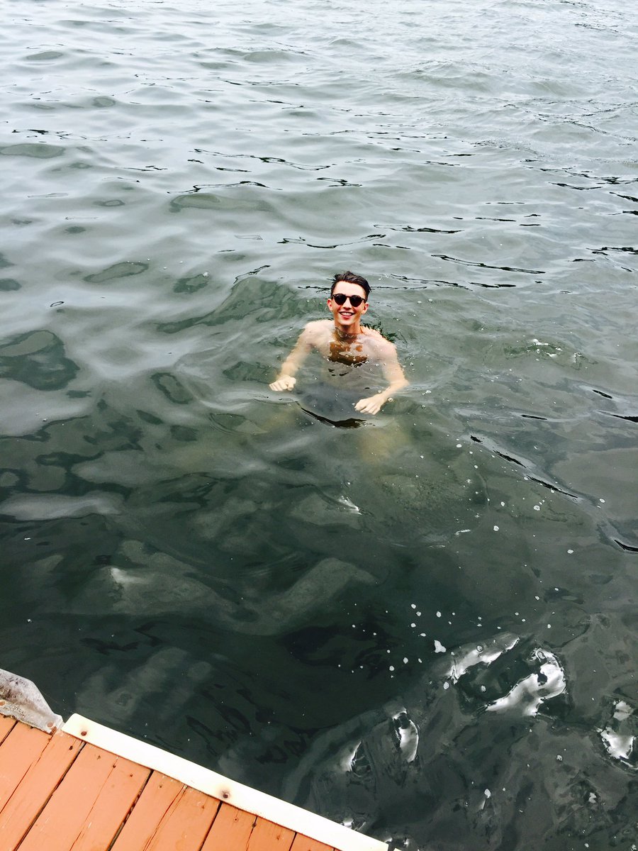 greysonchance's tweet photo. Lake dayyysss https://t.co/DJqxVI9cxP