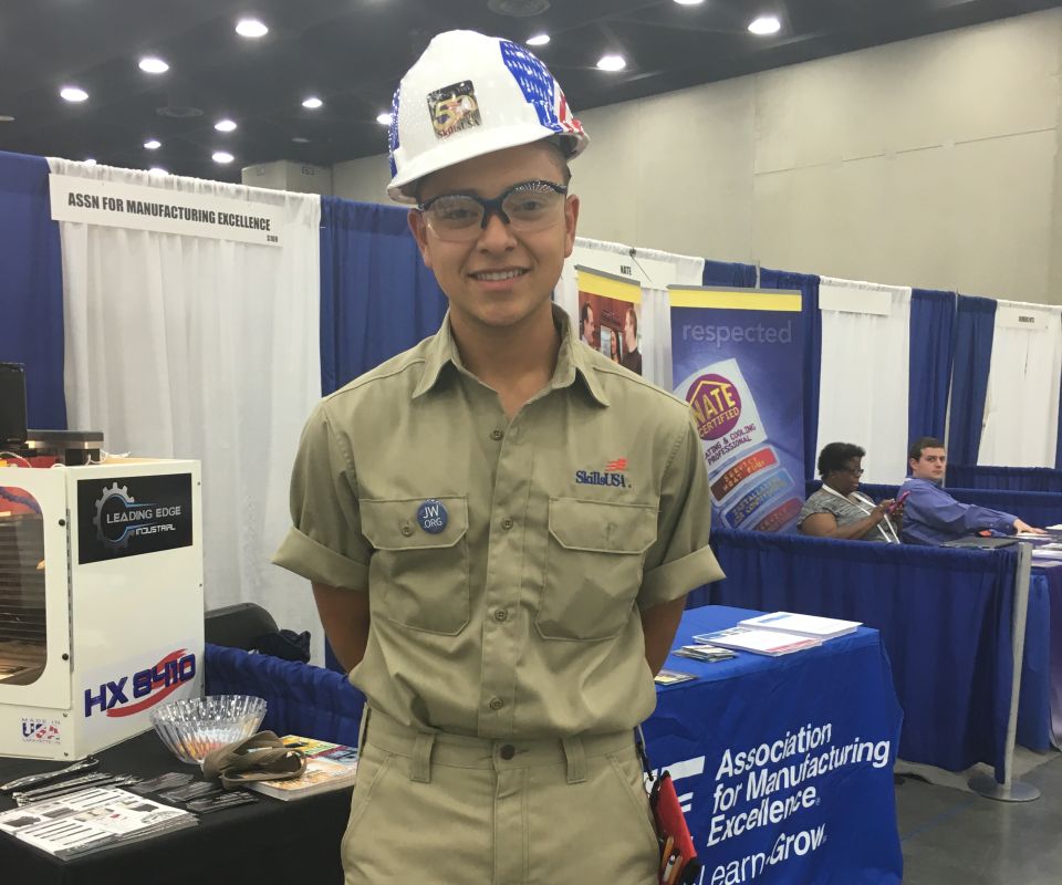 Crossing the #SkillsGap One Student at a Time ow.ly/1n3A302aYcU Via: <a href="/MMSOnline/">Modern Machine Shop</a>