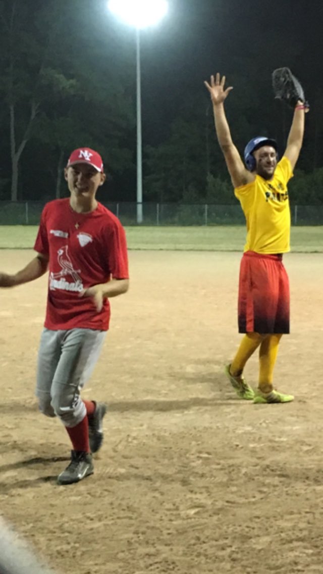 Austin__69's tweet image. Reunited with this beautician 👽🍻