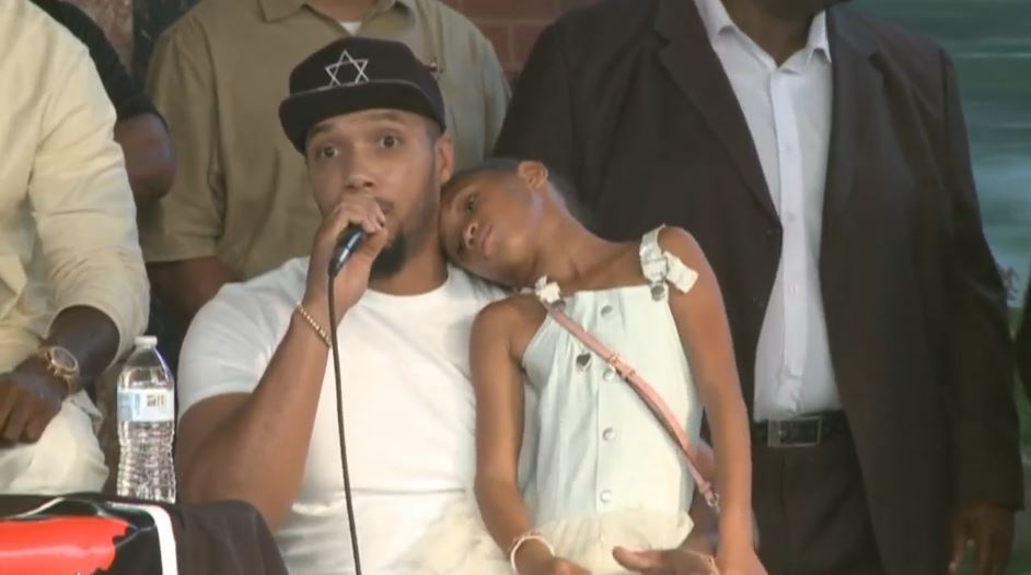 11AliveNews's tweet image. Lyfe Jennings, Tyrese, Young Jeezy speaking at #StrategyForChange town hall. WATCH LIVE: on.11alive.com/29C3GSg