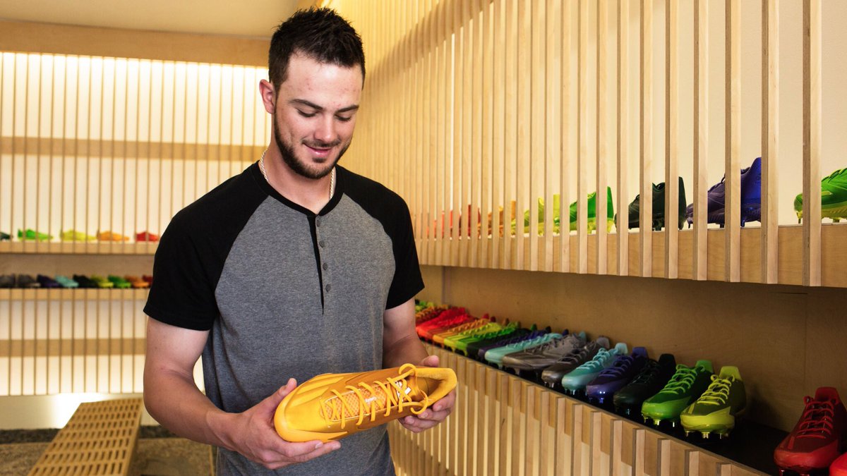 adidasDugout's tweet photo. Selecting All-Star swag.

@KrisBryant_23 took over @BLENDSSD to pick out his adizero Dipped for #ASG.

#Cleathead https://t.co/cffF2vS1t5